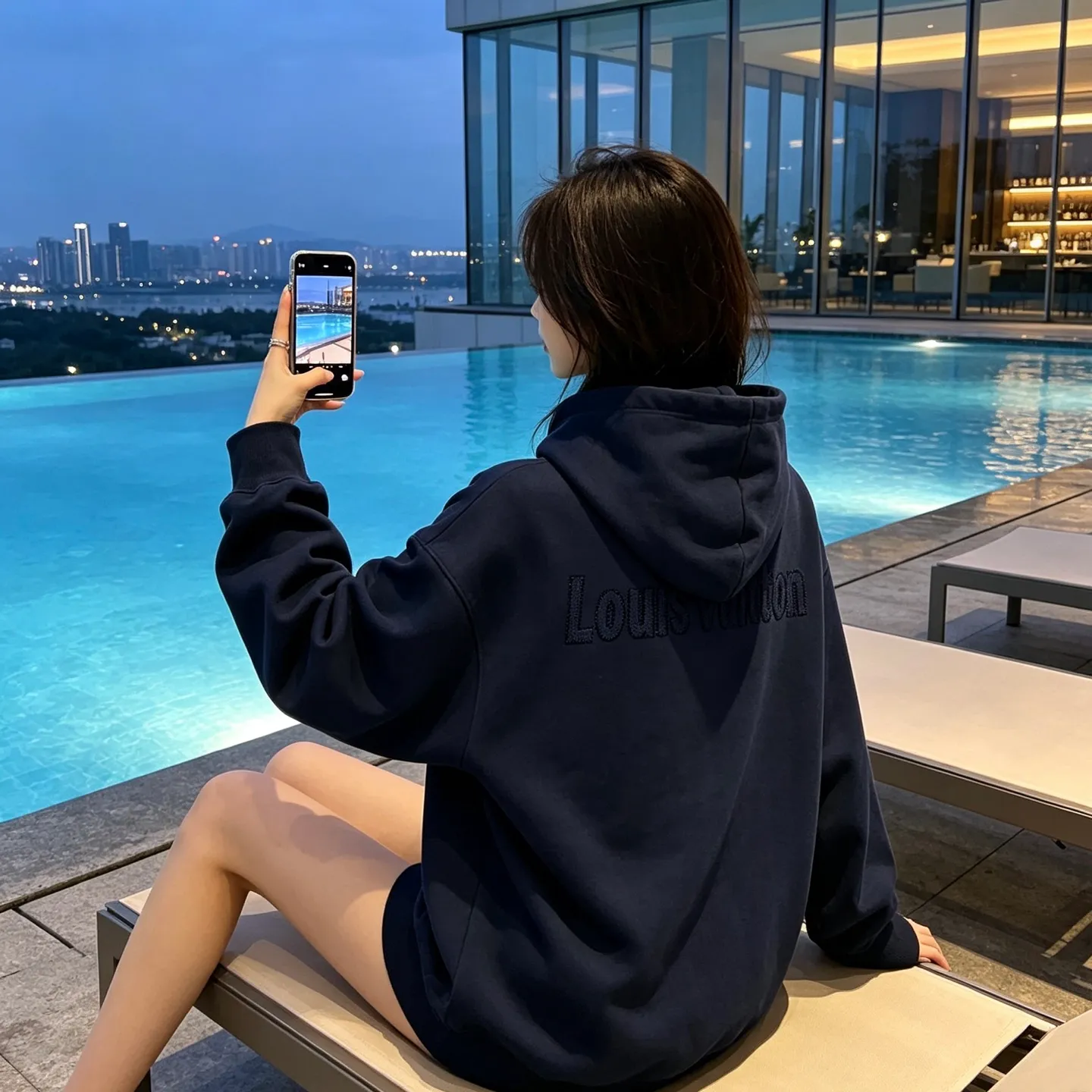 Louis Vuitton/Louis Vuitton tatami embroidered letter logo hole hooded sweatshirt